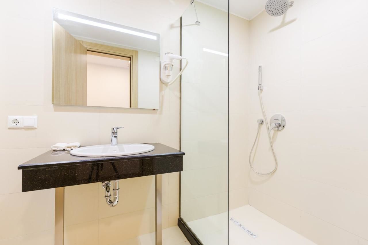 Отель Best Western Premier Batumi Батуми
