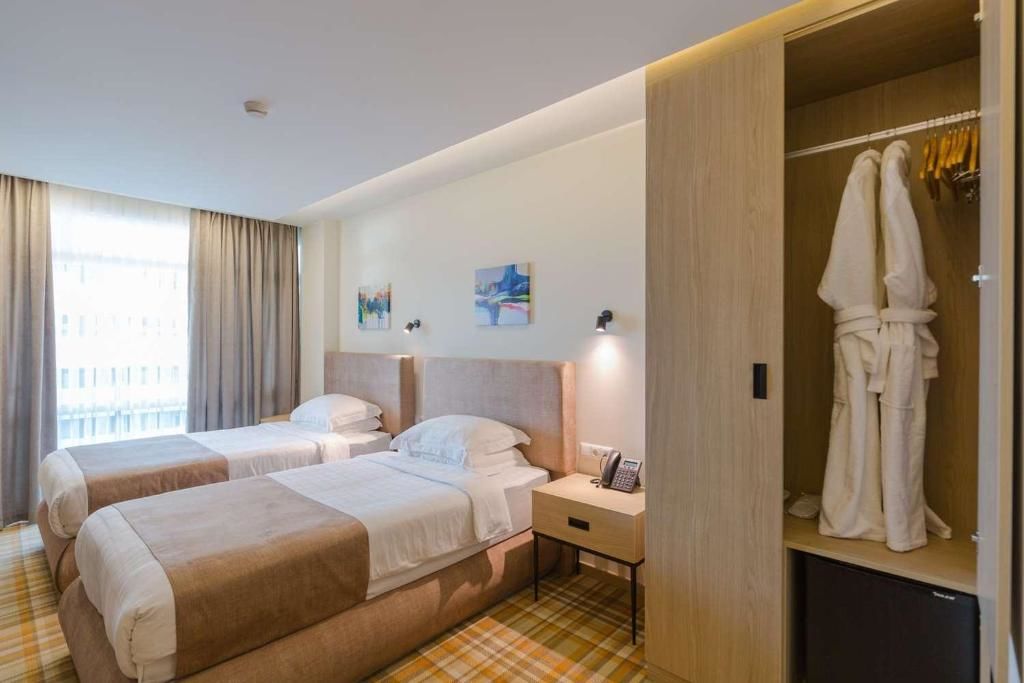 Отель Best Western Premier Batumi Батуми