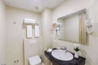 Отель Best Western Premier Batumi Батуми Двухместный номер с 2 односпальными кроватями-5