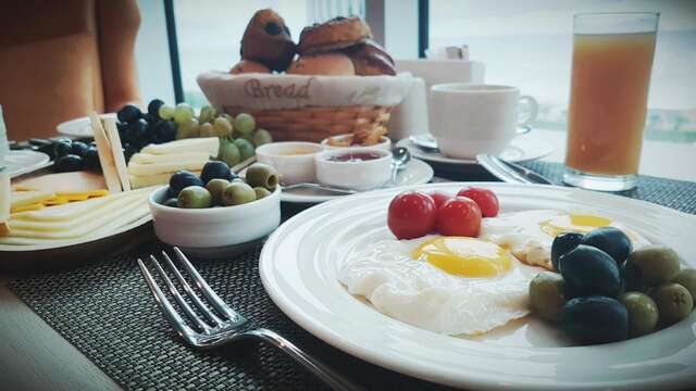 Отель Best Western Premier Batumi Батуми-24