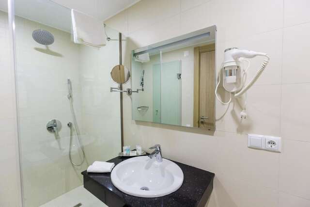 Отель Best Western Premier Batumi Батуми-43