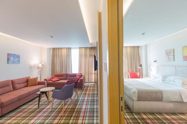 Отель Best Western Premier Batumi Батуми-11